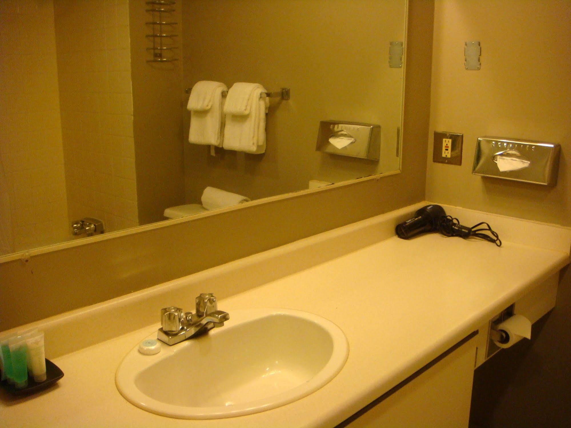 Cassandra Hotel Vancouver Esterno foto
